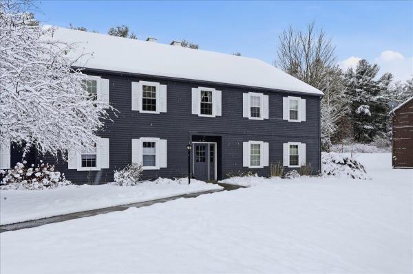 84 Twin Oaks Terrace