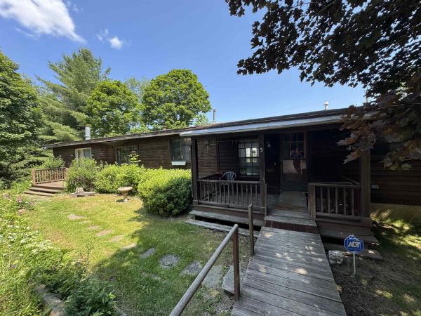 5 Camelot Drive