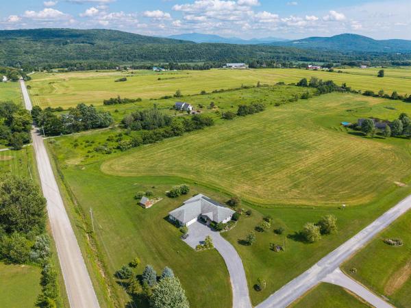 25 Mansfield View Drive