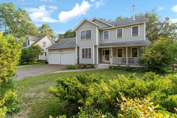 72 Grey Meadow Drive