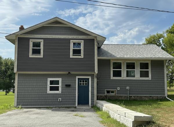8 Hillside Acres