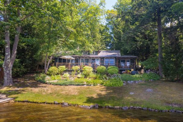 289 Ledgemere Point