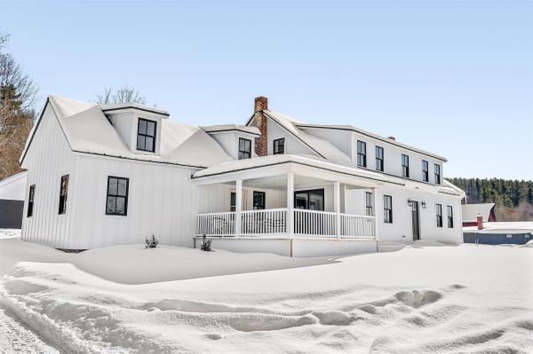 Single Family in Stowe VT