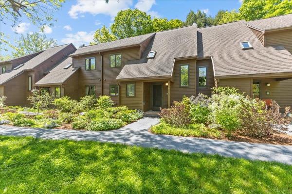 364 Acorn Lane
