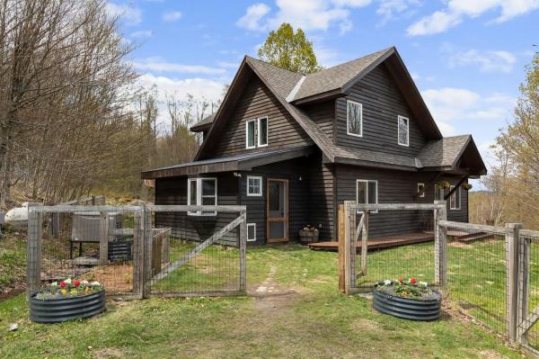 96 Deerfield Hills Road