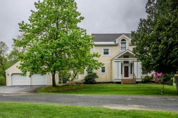 17 Golf Pond Avenue