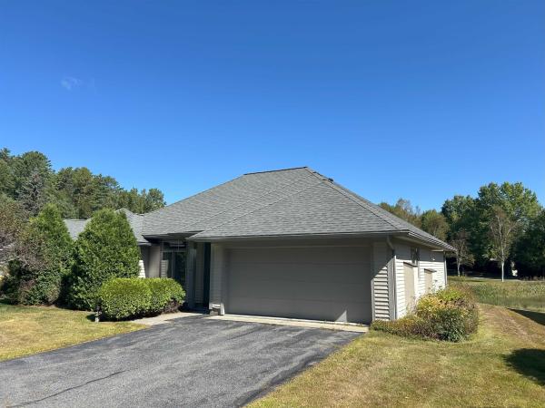 73 Iris Way
