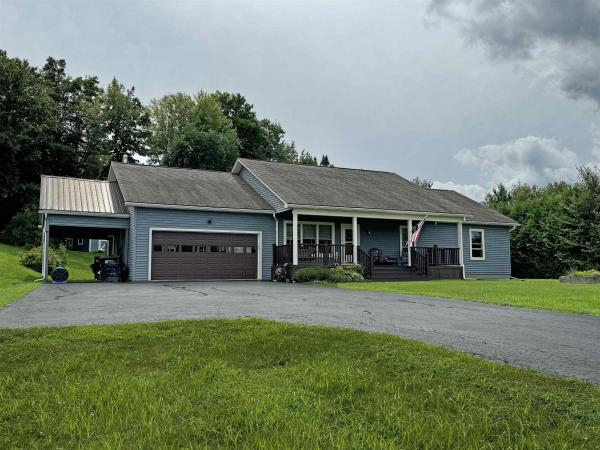 Single Family in Morristown VT