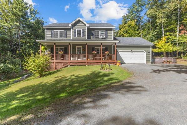 93 Boulder Lane