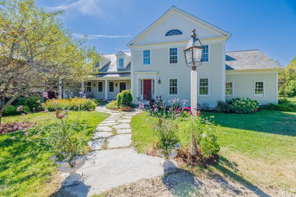68 Green Peak Orchard S.